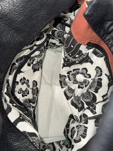 Load image into Gallery viewer, LIEBESKIND Black Leather scale texture w/ duster Purse