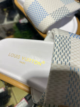 Load image into Gallery viewer, Louis Vuitton White, Green & Blue Slide sandal duster incl., Size 6