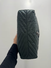 Load image into Gallery viewer, Rebecca Minkoff Green Nylon Quilted duster included Purse