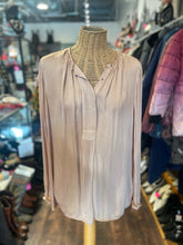 Load image into Gallery viewer, Raquel Allegra Peach Viscose blend snap button longsleeve Top, Size 2=M