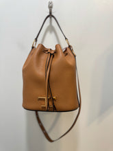 Load image into Gallery viewer, TODS Tan Leather Size Medium bucket Purse, NWT!