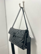 Load image into Gallery viewer, Kurt Geiger Black Leather Quilted Detachable strap Purse