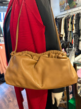 Load image into Gallery viewer, Mansur Gavriel Tan Leather shoulder bag Purse
