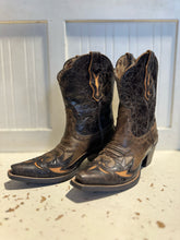 Load image into Gallery viewer, Ariat browns Leather Ankle Boot, Size 7.5