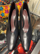 Load image into Gallery viewer, Bottega Veneta Black Leather Size 38 almond neck duster & box inc. Shoe