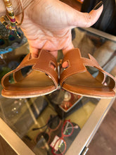 Load image into Gallery viewer, Hermes Brown Leather Sandal Low heel Shoe, Size 39