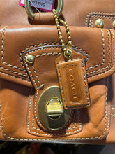 Load image into Gallery viewer, Coach cognac Leather turn lock clasp Purse, Gently worn inside