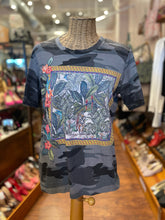 Load image into Gallery viewer, Johnny Was Grey/Multi Camo Jungle Graphic Top, Size M
