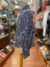 Load image into Gallery viewer, Birds of Paradis Navy &amp; Pink Floral Button Down Cotton Longsleeve Top, Size S
