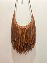 Load image into Gallery viewer, en shalla Tan Leather fringe crossbody Purse