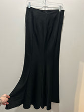 Load image into Gallery viewer, Junya Watanabe Black Wool Maxi mermaid style Skirt