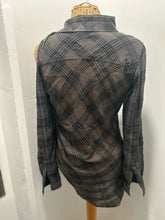 Load image into Gallery viewer, Nicholas K Green & black Cotton Blend Plaid cut out lace up detail Top