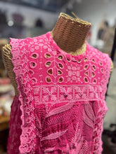 Load image into Gallery viewer, Johnny Was orchid Rayon embroidery Cap Sleeve Top, Size S
