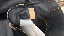 Load image into Gallery viewer, CHLOE Beige Leather Size Large Tote Purse