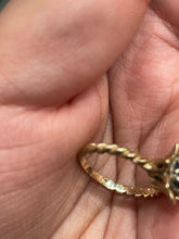 Load image into Gallery viewer, Fine Jewelry 14k Gold Diamond Floral Setting Ring, Size 6.5