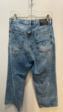 Load image into Gallery viewer, R13 faded blue Cropped Jeans
