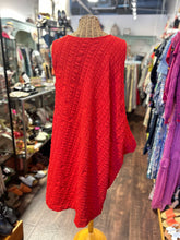 Load image into Gallery viewer, Heydari Red bubble Sleeveless Dress
