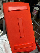 Load image into Gallery viewer, ROTHY&#39;S Poppy Textile Medium Multi Strap Option Purse
