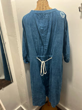 Load image into Gallery viewer, modern shibori Blue &amp; White Tie Dye Longsleeve Dress
