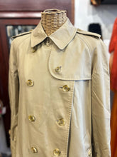 Load image into Gallery viewer, Burberry Tan cotton &amp; poly plaid interior button down TRENCH Coat
