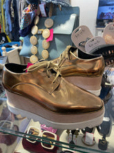 Load image into Gallery viewer, Stella McCartney Gold vegan leather platform Lace Up Shoe, Size 39
