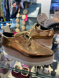 Stella McCartney Gold vegan leather platform Lace Up Shoe, Size 39