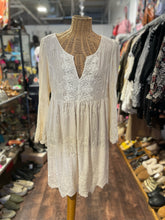 Load image into Gallery viewer, Johnny Was White Rayon &amp; Silk Floral Lace Velvet long sleeve Dress, Size M
