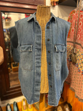 Load image into Gallery viewer, CLOSED Blue Cotton sleeveless Oversized denim Top
