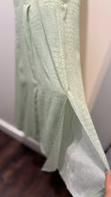 Load image into Gallery viewer, Equipment White &amp; Green Silk croc Print Sleeveless NWT Dress, Size S

