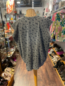Clare V. Grey Cotton Leopard Cut off crew neck Sweater, Size XL