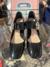 Load image into Gallery viewer, Prada Black Patent Leather heel w/ duster, Size 41
