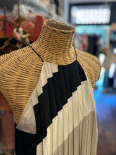 Load image into Gallery viewer, tibi Taupe &amp; black Silk Print Maxi pleat Dress, Size 6
