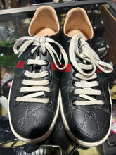 Load image into Gallery viewer, GUCCI Black Leather sneaker stripe, Size 39 Gently worn
