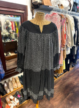 Load image into Gallery viewer, Pip-Squeak Chapeau Black and white Cotton floral &amp; polka dot midi Dress
