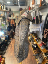 Load image into Gallery viewer, Burberry Tan Quilted Hooded belted button down Jacket, Size M
