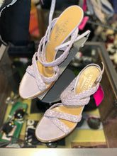 Load image into Gallery viewer, Valentino Lilac Leather strappy heeled Shoe, Size 39.5
