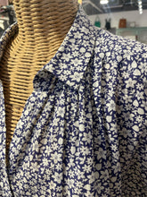 Load image into Gallery viewer, Nili Lotan Purple &amp; White Cotton Floral Button up Top, Size L

