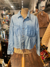 Load image into Gallery viewer, Mother Light Wash Cotton button down raw hem Top, Size L

