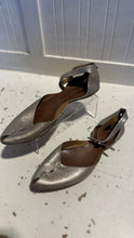 Load image into Gallery viewer, Cydwoq Rose gold Leather Size 36.5 Stud detail Shoe
