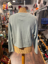 Load image into Gallery viewer, Pearls &amp; Cashmere Grey Cashmere Plaid Longsleeve cropped Vintage Cardigan, Size L
