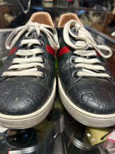 Load image into Gallery viewer, GUCCI Black Leather sneaker stripe, Size 39 Gently worn
