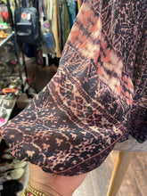 Load image into Gallery viewer, Ulla Johnson Burgundy Abstract tribal Flowy Top, Size 4

