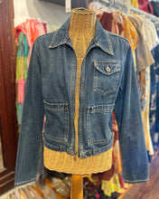 Load image into Gallery viewer, Levi's Washed Blue Denim zipper front Cropped Jacket
