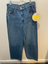 Load image into Gallery viewer, snacks X mother Denim wide leg NWT! Jeans, Size 27
