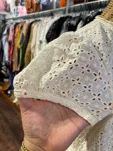 Load image into Gallery viewer, Johnny Was Beige Cotton eyelet v neck short sleeve Top, Size M
