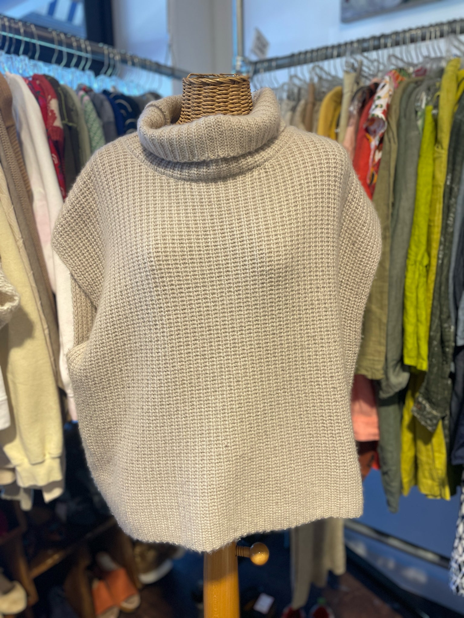 KristenseN du Nord fog Cashmere Ribbed Short sleeve Sweater, Size 2=Medium