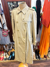 Load image into Gallery viewer, Burberry Tan cotton &amp; poly plaid interior button down TRENCH Coat
