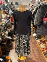 Load image into Gallery viewer, Alembika Black &amp; Grey Viscose blend Floral Maxi Dress, Size 2=Medium
