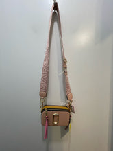 Load image into Gallery viewer, Marc Jacobs Rose Leather Logo Small W/logo strap Purse
