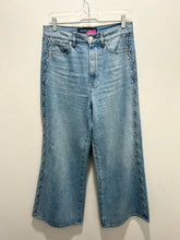 Load image into Gallery viewer, Veronica Beard Light Wash Cotton Zig Zag Stitch Wide Leg Jeans, Size 29
